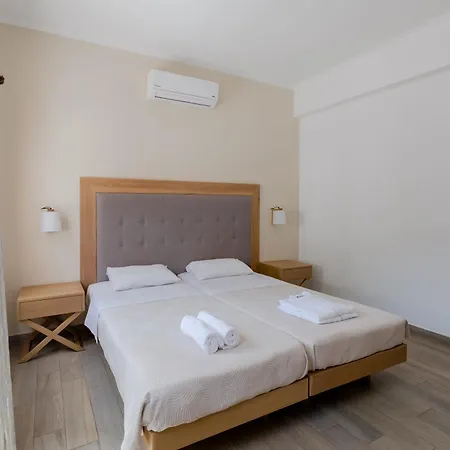 Opera House Ξενοδοχείο με διαμερίσματα 4*