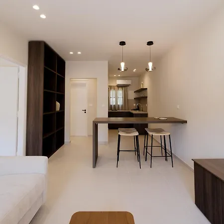 Opera House Aparthotel 4*