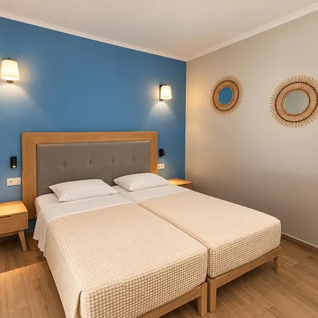 Opera House 4*