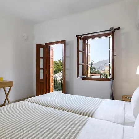 Ξενοδοχείο με διαμερίσματα Opera House